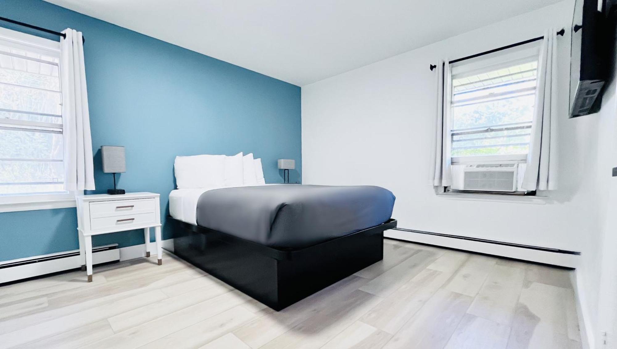 Motel Luzerne Lake Luzerne Bagian luar foto